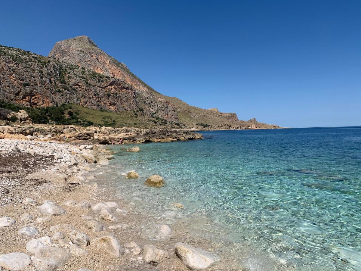 Отель Cala Di Ponente Кастеллуццо Экстерьер фото