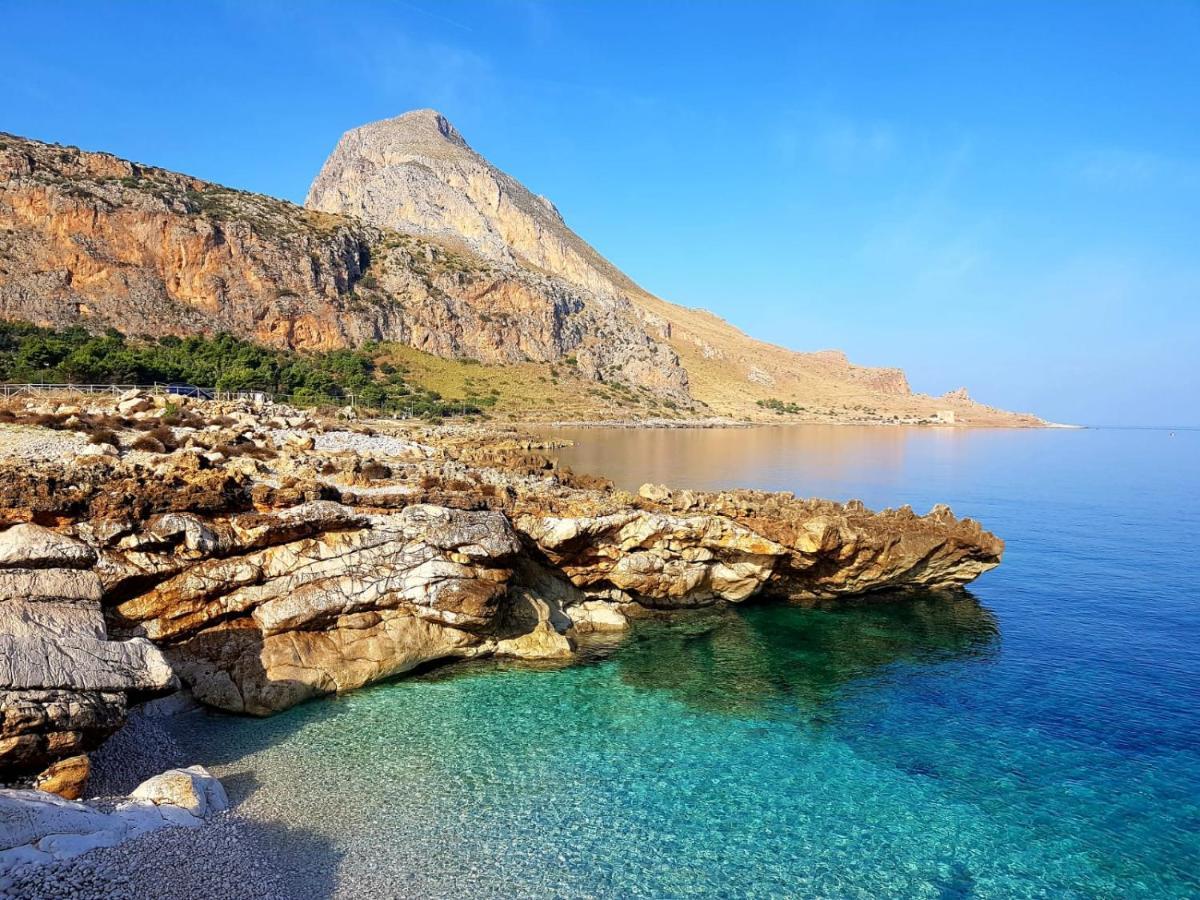 Отель Cala Di Ponente Кастеллуццо Экстерьер фото